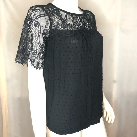 Woman’s black eyelash lace top with short sleeves size medium - Picture 2 of 16